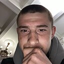 Знакомства: Егор, 19 лет, Лесосибирск