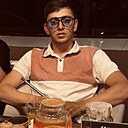 Знакомства: Тигран, 27 лет, Магнитогорск