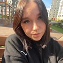 Знакомства: Карина, 18 лет, Екатеринбург