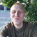 Знакомства: Максим, 30 лет, Рыльск