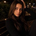 Знакомства: Яна, 25 лет, Алматы