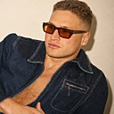 Знакомства: Валентин, 25 лет, Канск