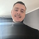 Знакомства: Илья, 32 года, Омск