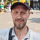Знакомства: Максим, 32 года, Киров