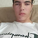 Знакомства: Данил, 19 лет, Симферополь