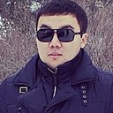 Знакомства: Макс, 32 года, Шымкент