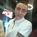 Знакомства: Вадим, 27 лет, Круглое