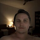Знакомства: Виктор, 28 лет, Магадан