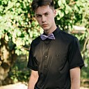 Знакомства: Максим, 19 лет, Шахты