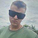 Знакомства: Максим, 25 лет, Старобельск