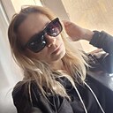 Знакомства: Лена, 33 года, Макеевка