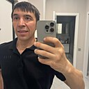 Знакомства: Виктор, 35 лет, Астрахань