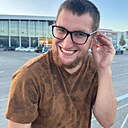 Знакомства: Артём, 26 лет, Псков