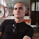 Знакомства: Виктор, 22 года, Энгельс