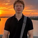 Знакомства: Данил, 21 год, Омск