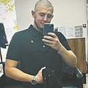 Знакомства: Артем, 27 лет, Казань