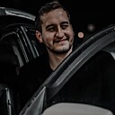 Знакомства: Дмитрий, 26 лет, Калуга