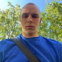 Знакомства: Иван, 18 лет, Санкт-Петербург