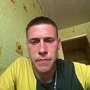 Знакомства: Valik, 22 года, Воложин