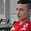 Знакомства: Анатолий, 32 года, Ялта
