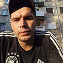 Знакомства: Геннадий, 31 год, Саратов