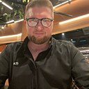 Знакомства: Павел, 31 год, Кемерово