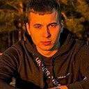 Знакомства: Виктор, 27 лет, Саратов