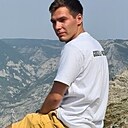 Знакомства: Олег, 28 лет, Астрахань