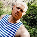 Знакомства: Иван, 28 лет, Саяногорск