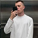 Знакомства: Максим, 22 года, Москва