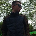 Знакомства: Илья, 22 года, Симферополь