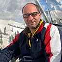 Знакомства: Макс, 41 год, Саратов