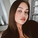 Знакомства: Алина, 21 год, Саратов