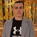 Знакомства: Илья, 32 года, Брянск