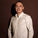 Знакомства: Артур, 32 года, Шахты