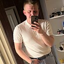Знакомства: Максим, 25 лет, Боровляны