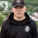 Знакомства: Максим, 24 года, Искитим