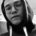 Знакомства: Владимир, 27 лет, Керчь