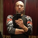 Знакомства: Олег, 41 год, Солигорск