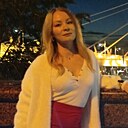 Знакомства: Елена, 33 года, Тюмень