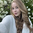 Знакомства: Ксения, 22 года, Москва