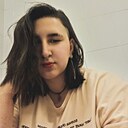 Знакомства: Ника, 23 года, Симферополь