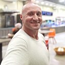 Знакомства: Он Самый, 44 года, Алчевск