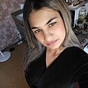 Знакомства: Лена, 26 лет, Луганск