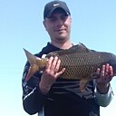 Знакомства: Артем, 32 года, Ивье