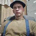 Знакомства: Макс, 20 лет, Киров
