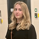 Знакомства: Валерия, 25 лет, Саратов