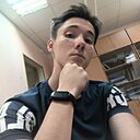 Знакомства: Евгений, 22 года, Саратов
