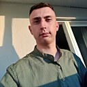 Знакомства: Рома, 23 года, Киров