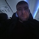 Знакомства: Виталя, 35 лет, Тюмень